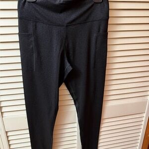Black High-Waisted Leggings with Pockets